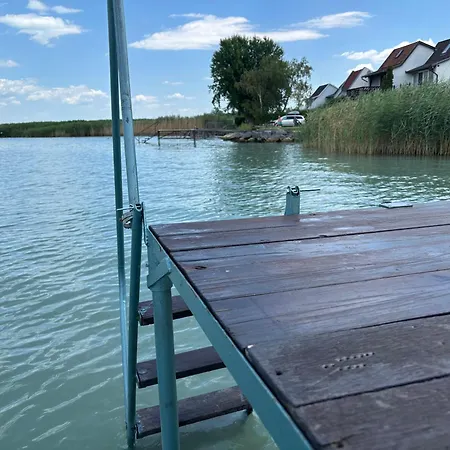 شقة Crystal Spas Apartman-balaton